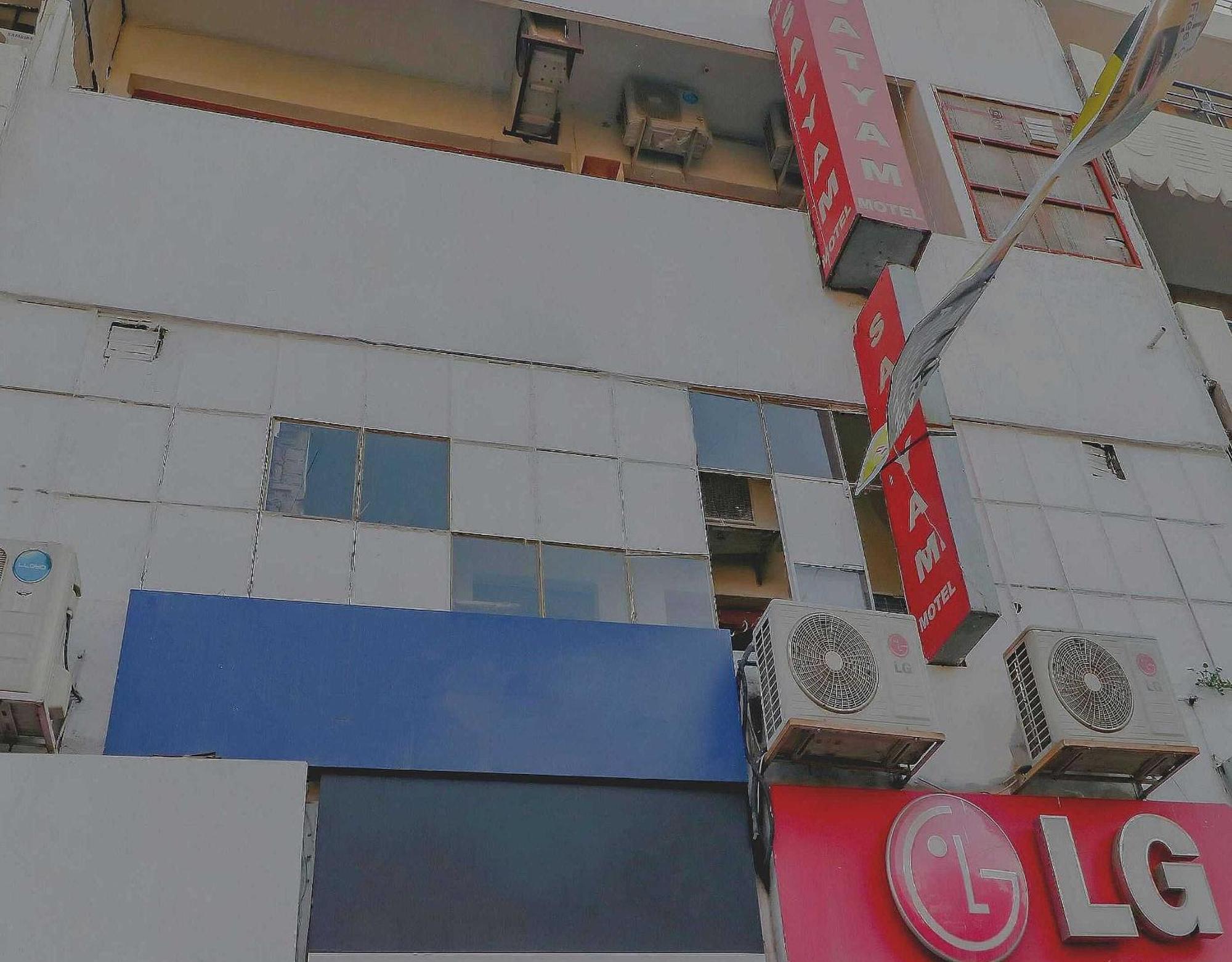 Hotel O Sameer Residency Chandīgarh Exterior foto